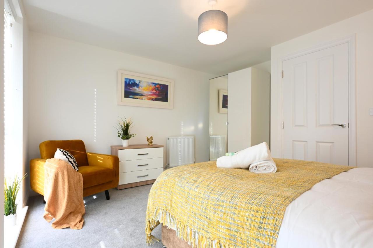 Luxury 4 Bed House With Gated Parking In The Heart Of Birmingham! Apartment Exterior photo