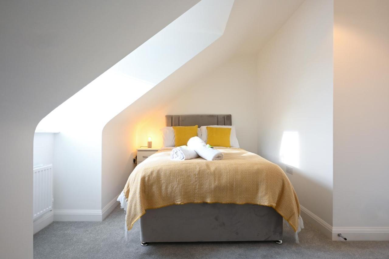 Luxury 4 Bed House With Gated Parking In The Heart Of Birmingham! Apartment Exterior photo